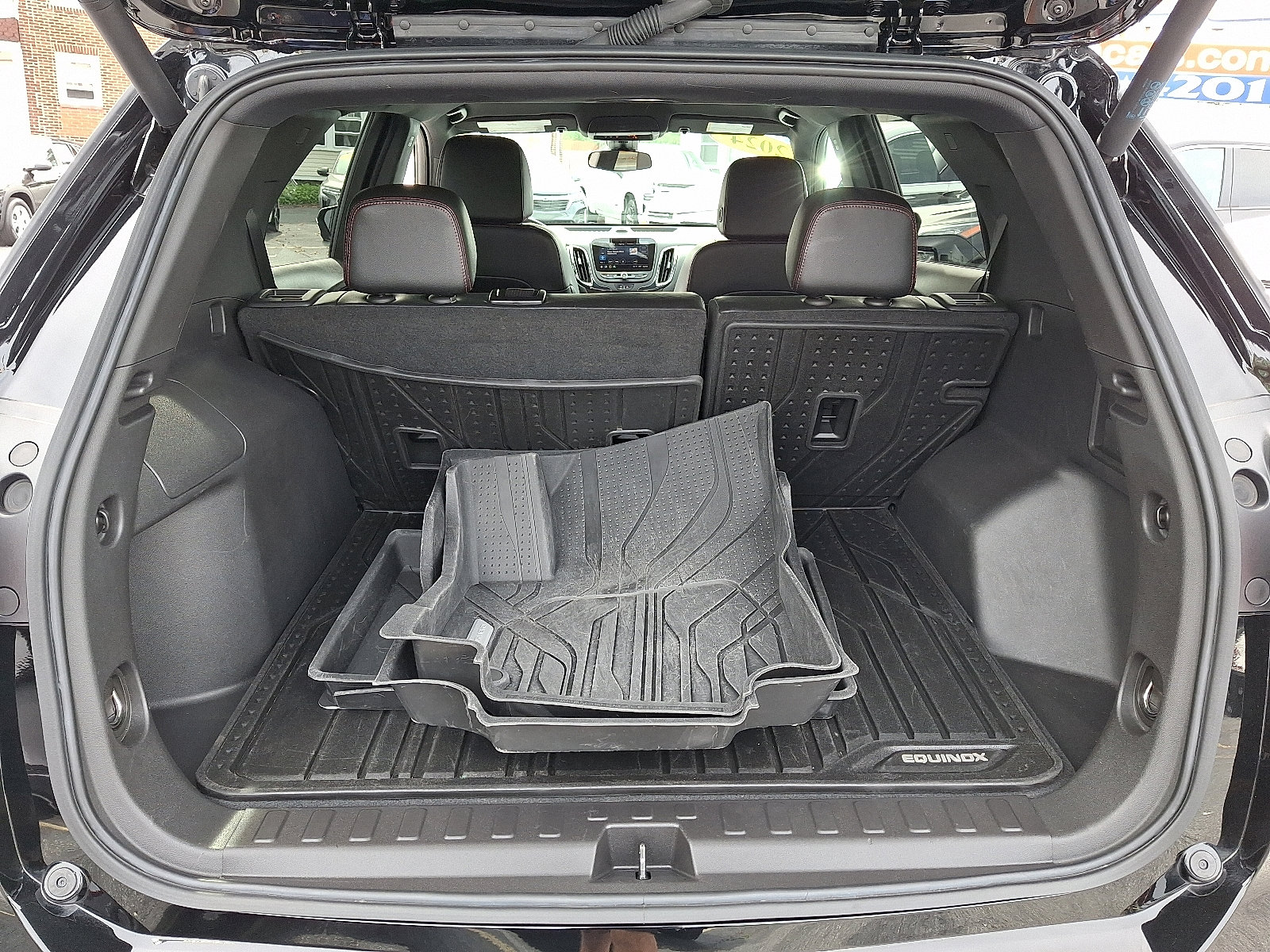 Used 2024 Chevrolet Equinox RS w/ RS Leather Package image 27