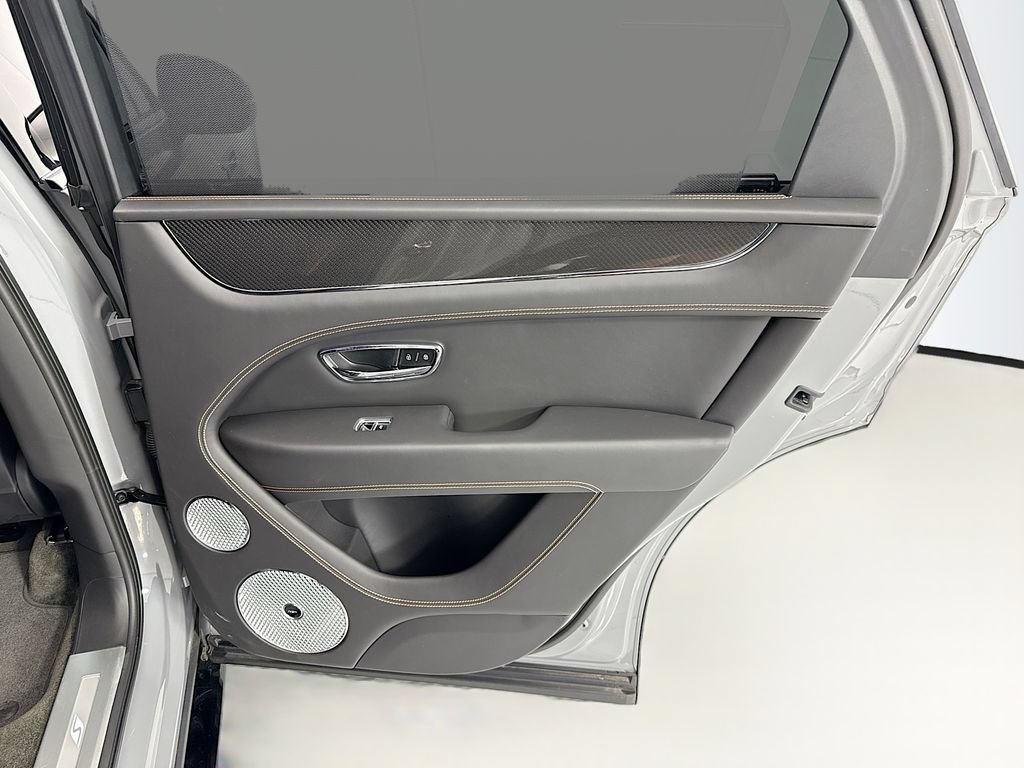 Certified 2023 Bentley Bentayga AWD/4WD image 26