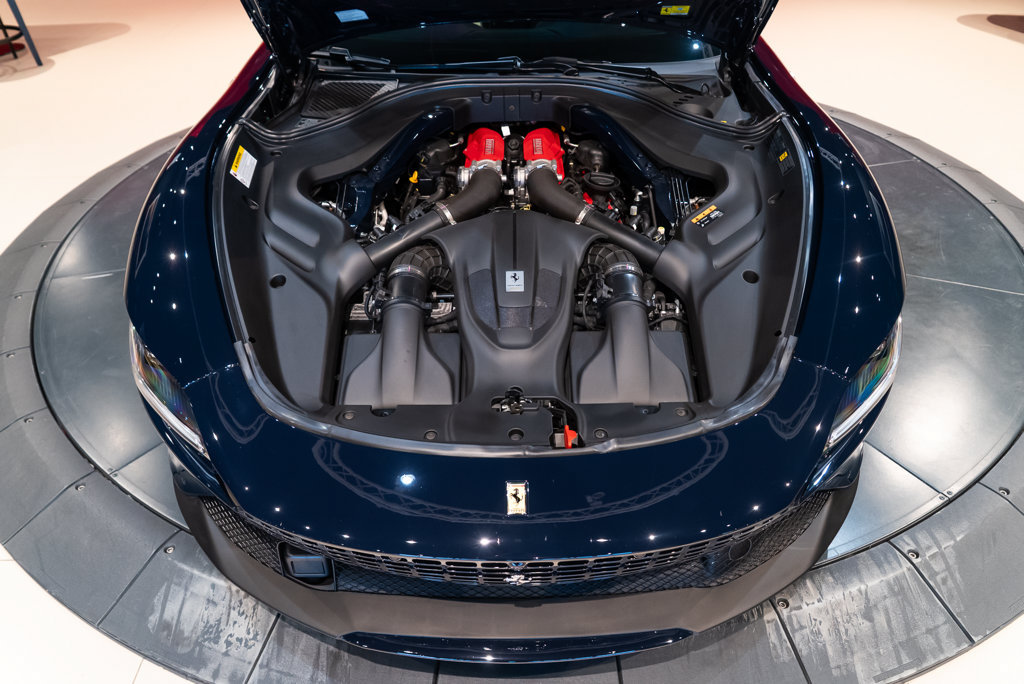 Certified 2024 Ferrari Roma Spider RWD image 12