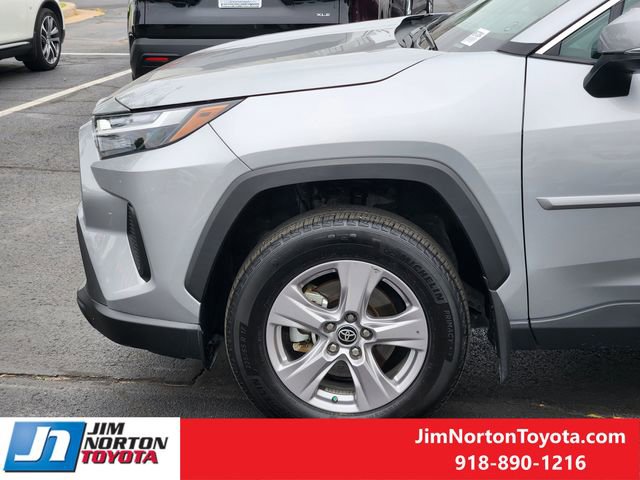 Used 2025 Toyota RAV4 XLE w/ Convenience Package FWD image 9