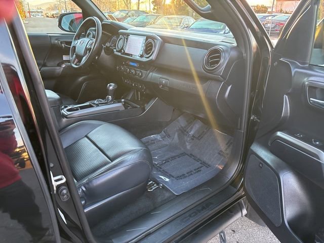 Used 2020 Toyota Tacoma TRD Off-Road image 34