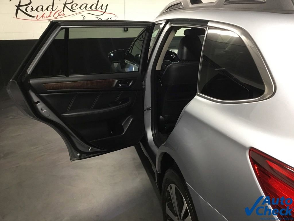 Used 2018 Subaru Outback 2.5i Limited AWD/4WD image 28