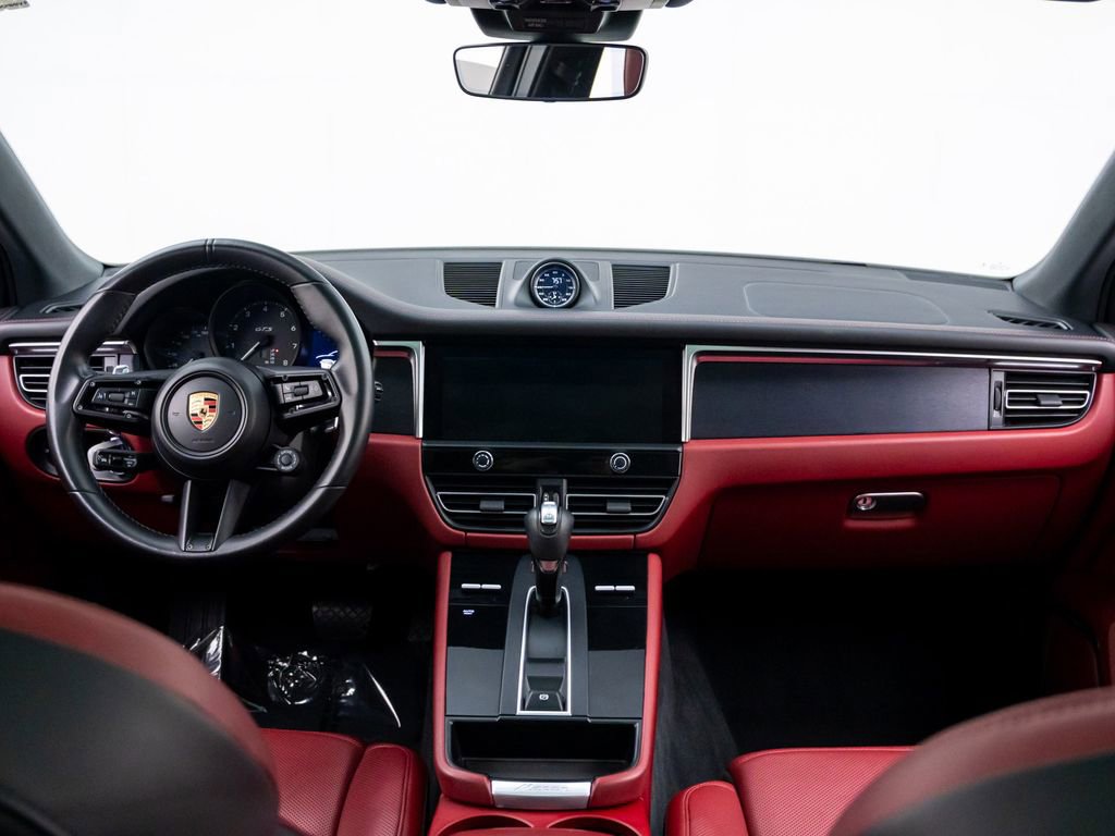 Used 2023 Porsche Macan GTS AWD/4WD image 10