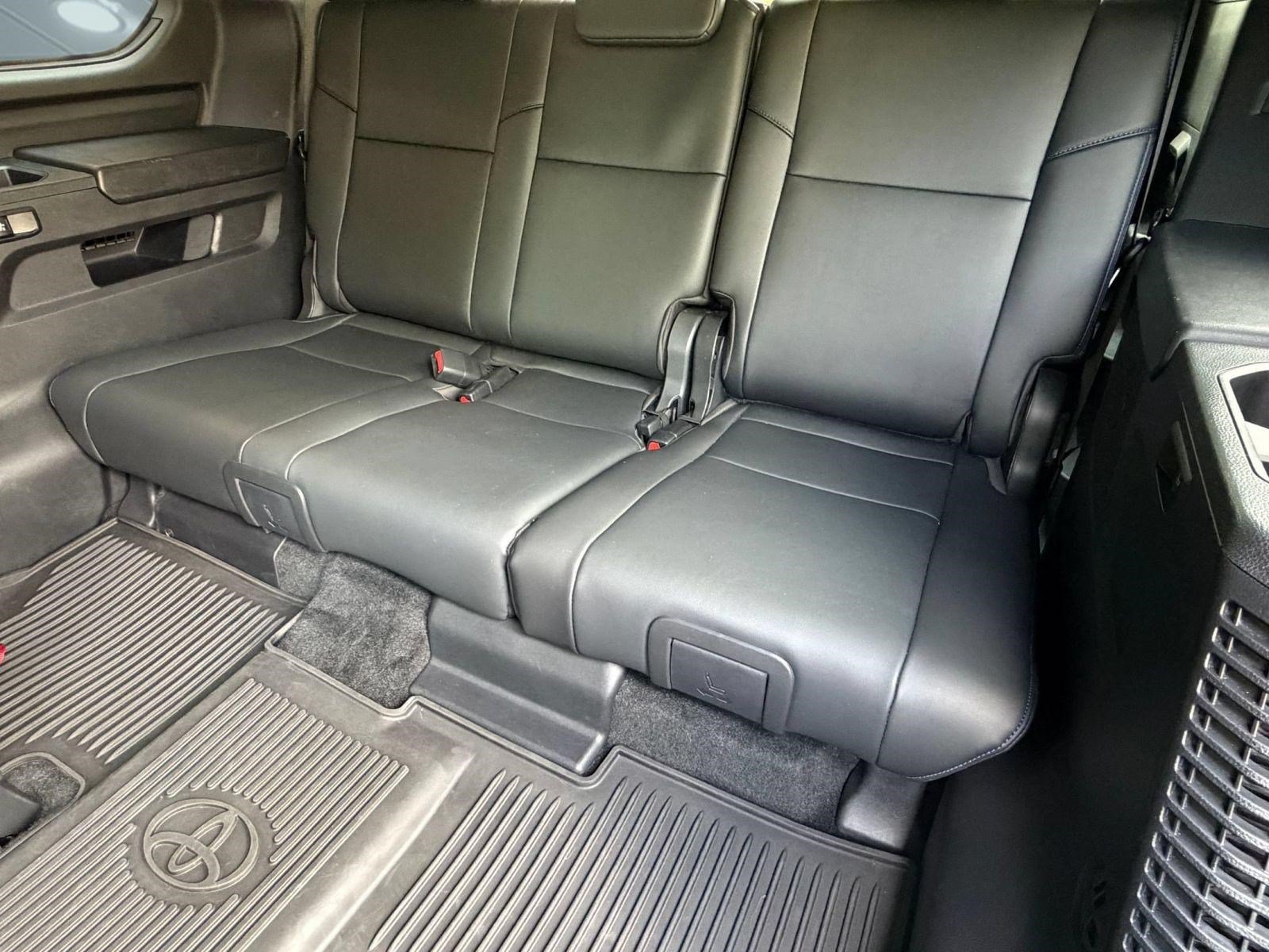 Used 2024 Toyota Sequoia Platinum AWD/4WD image 34