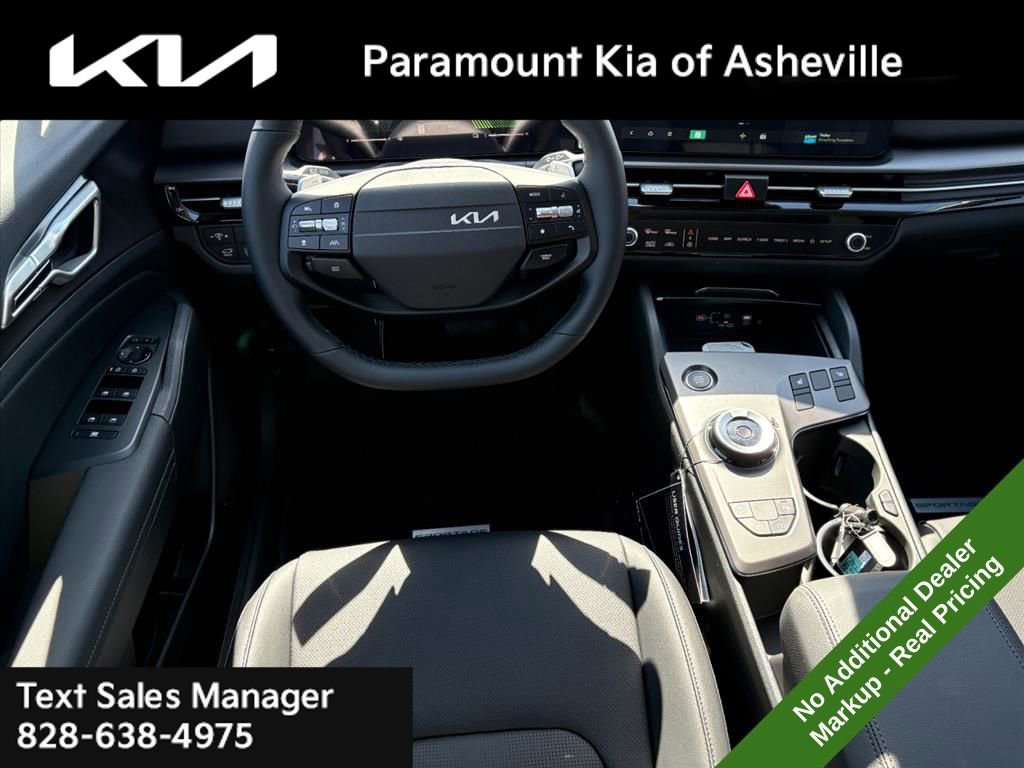 New 2026 Kia Sportage EX image 24