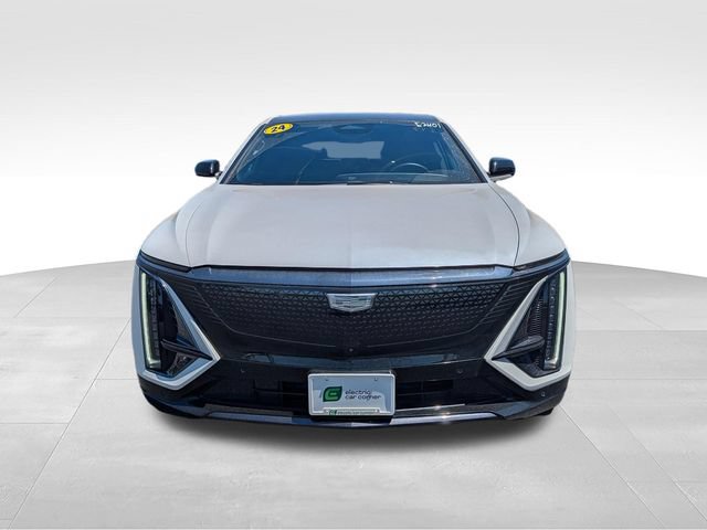 Used 2024 Cadillac Lyriq Sport w/ LPO, Floor Liner Package AWD/4WD image 2