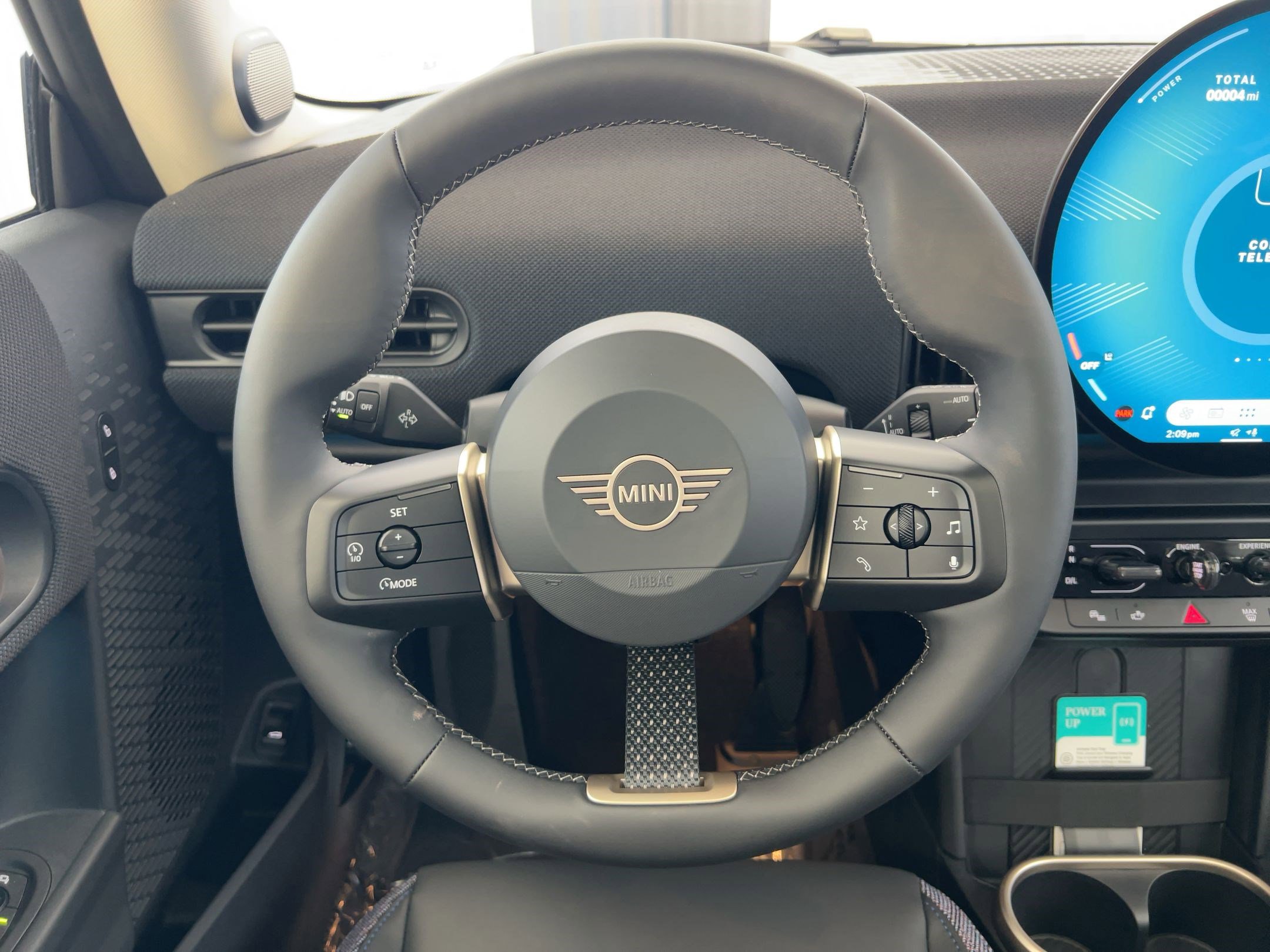 New 2026 MINI Cooper 2-Door Hardtop FWD image 17