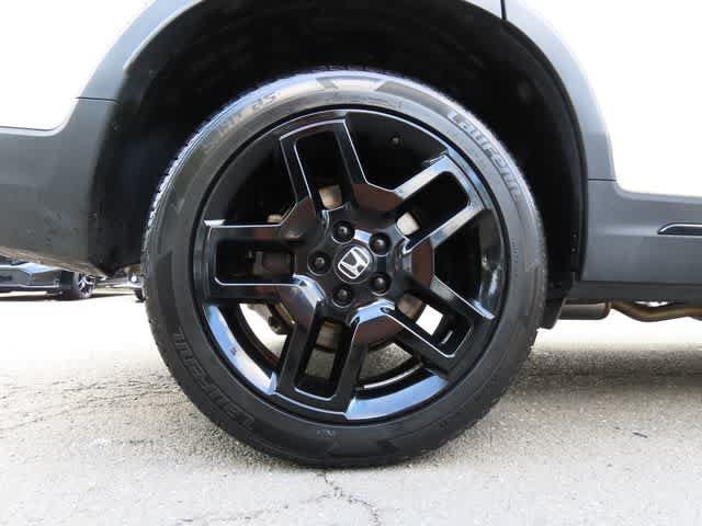 Certified 2024 Honda Passport Black Edition image 9