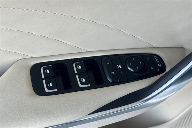 Used 2022 Kia Stinger GT2 image 12