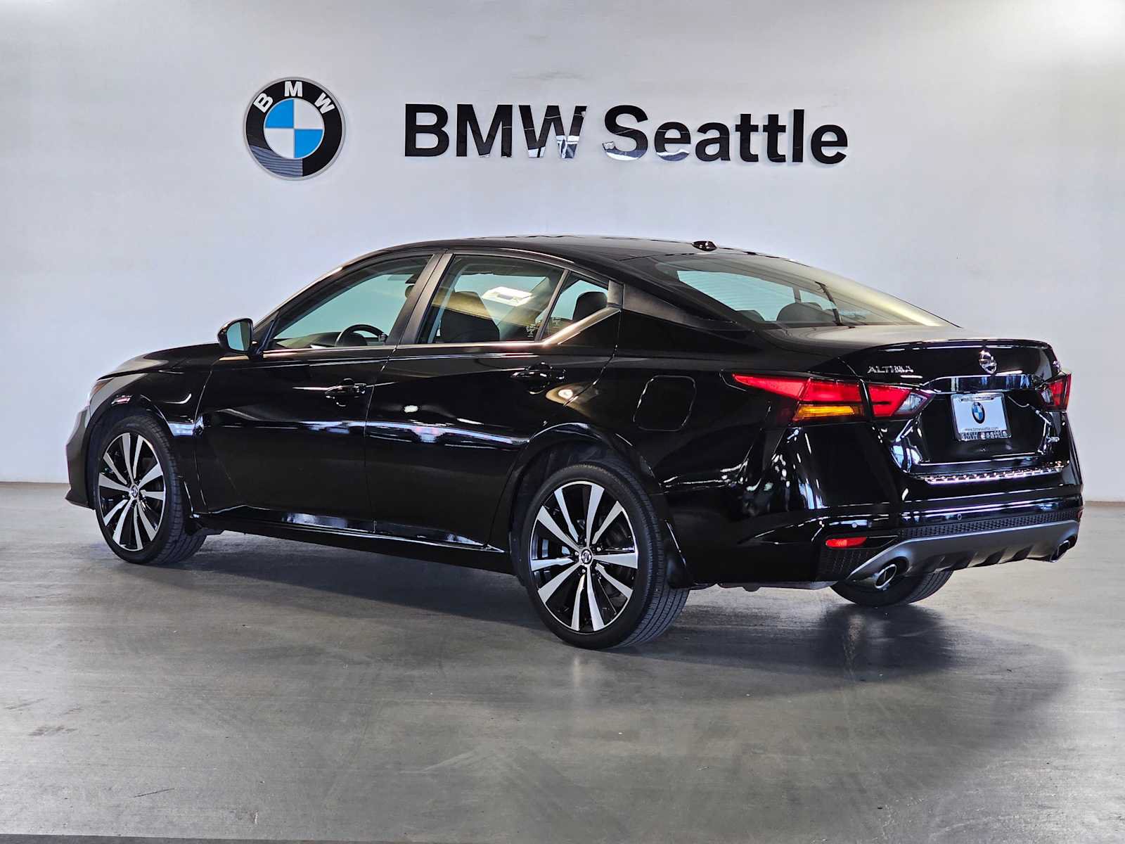 Used 2022 Nissan Altima 2.5 SR AWD/4WD image 4