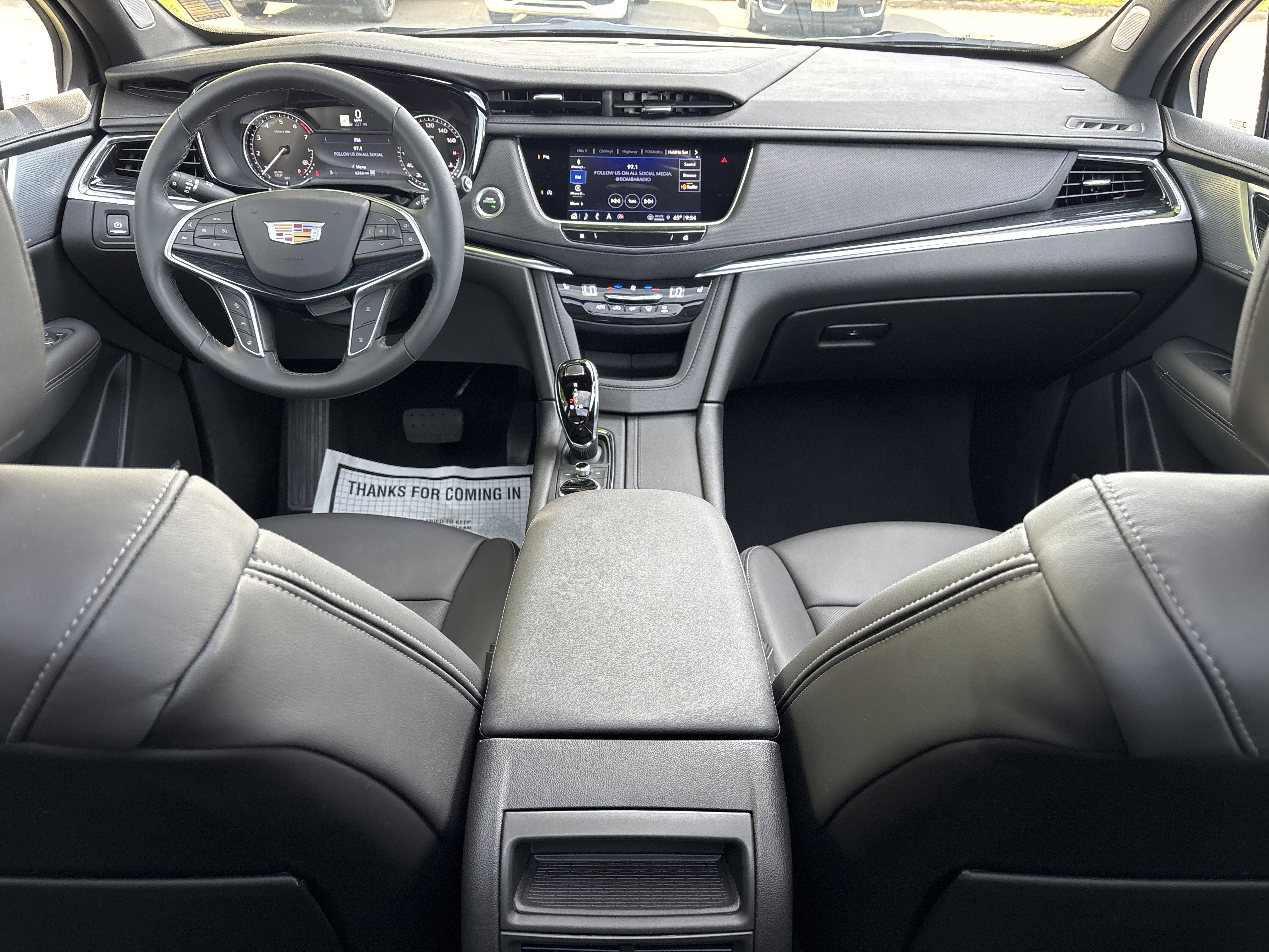 Used 2025 Cadillac XT5 Premium Luxury image 33