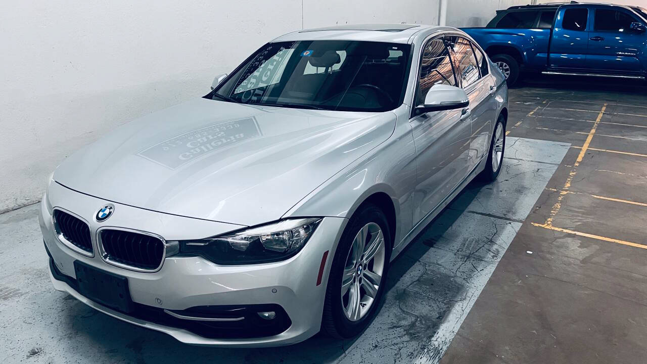 Used 2017 BMW 330i xDrive Sedan AWD/4WD image 3