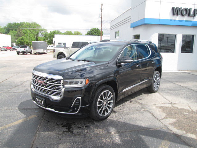 Used 2020 GMC Acadia Denali w/ LPO, Floor Liner Package image 1