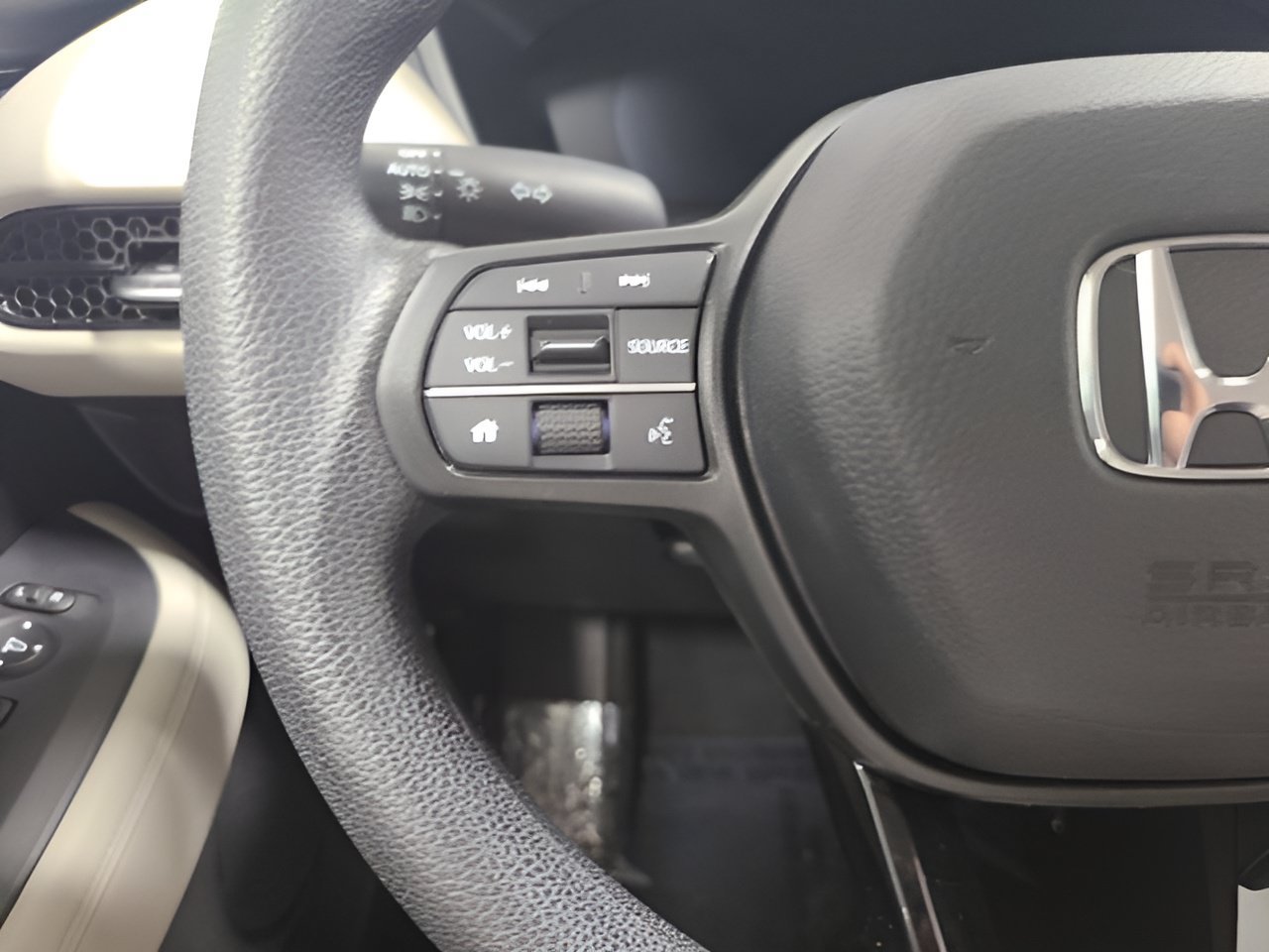 Used 2024 Honda HR-V LX image 23
