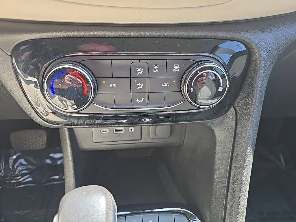 Used 2020 Buick Encore GX Preferred image 10