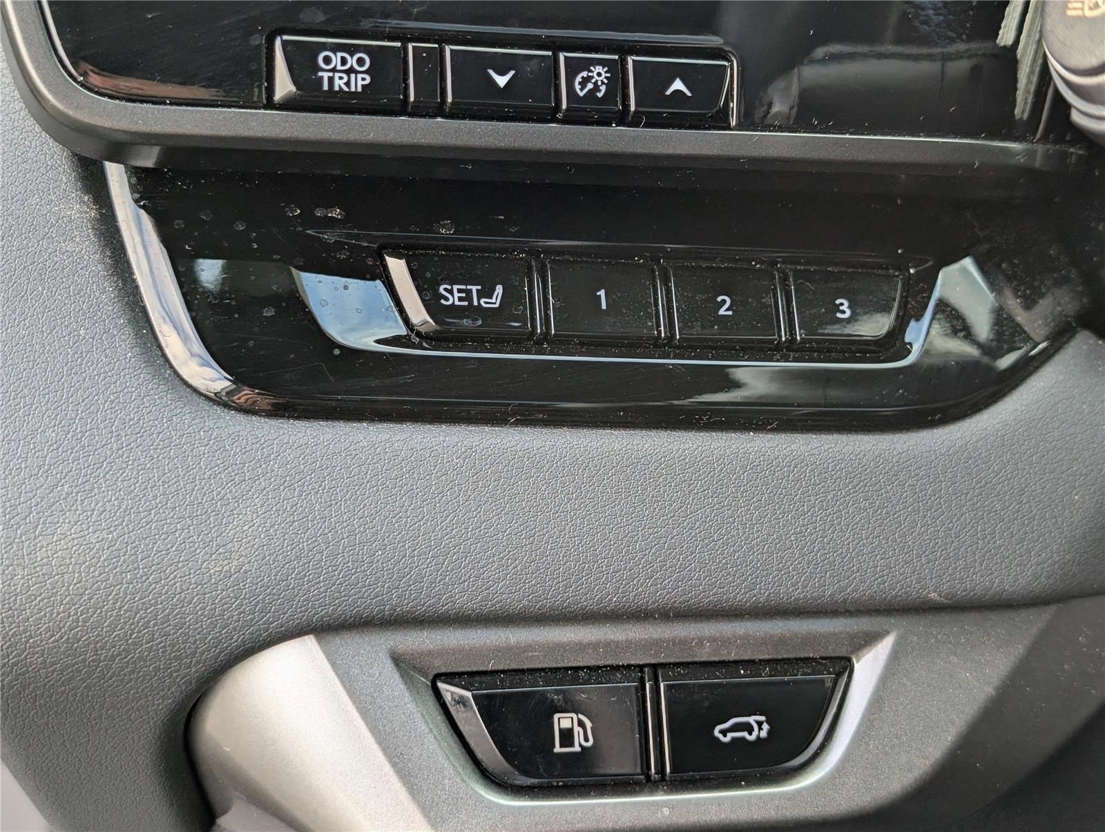 Used 2023 Lexus RX 350 Premium w/ Accessory Package image 22