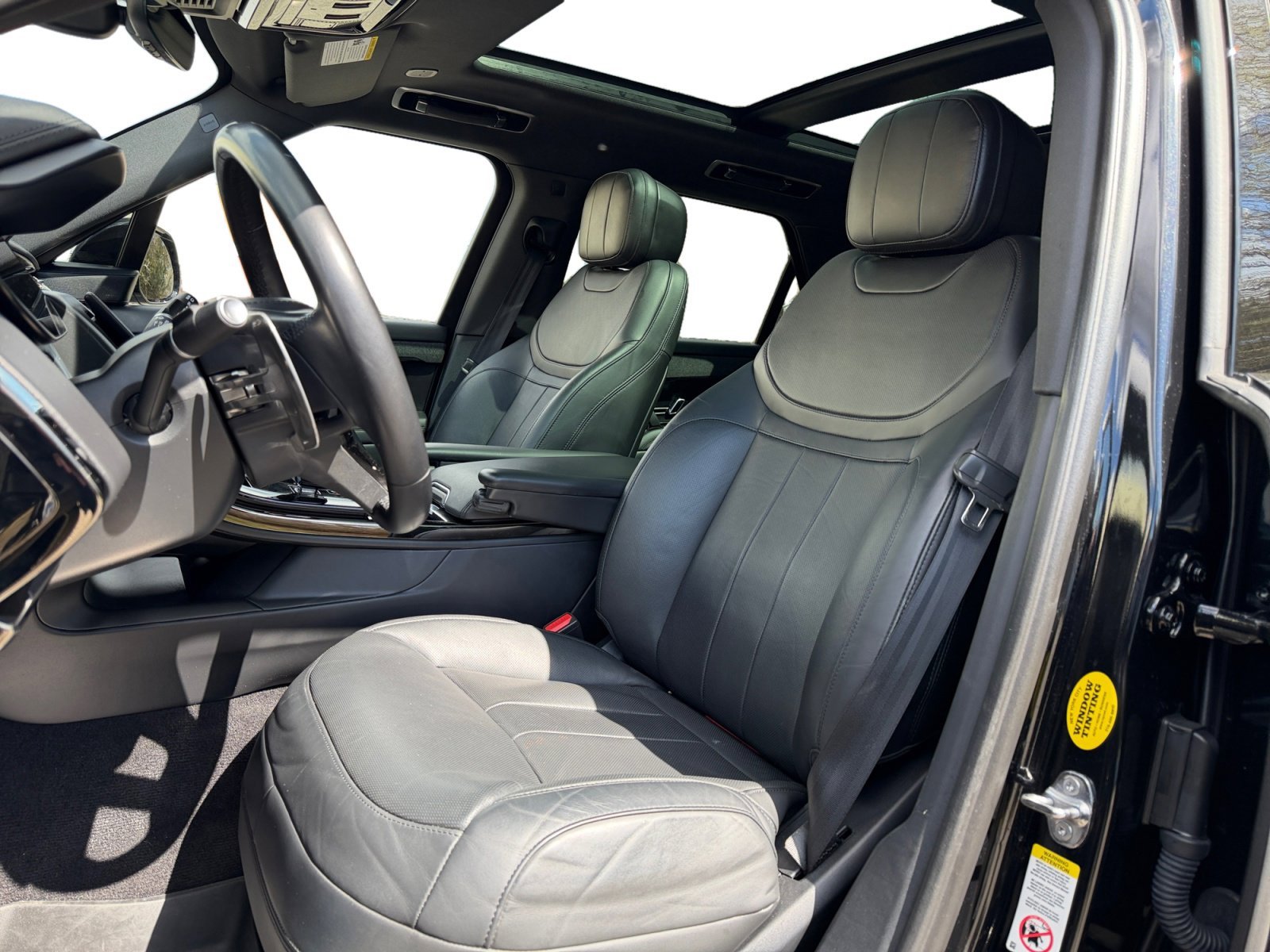 Used 2024 Land Rover Range Rover Sport Dynamic SE image 10
