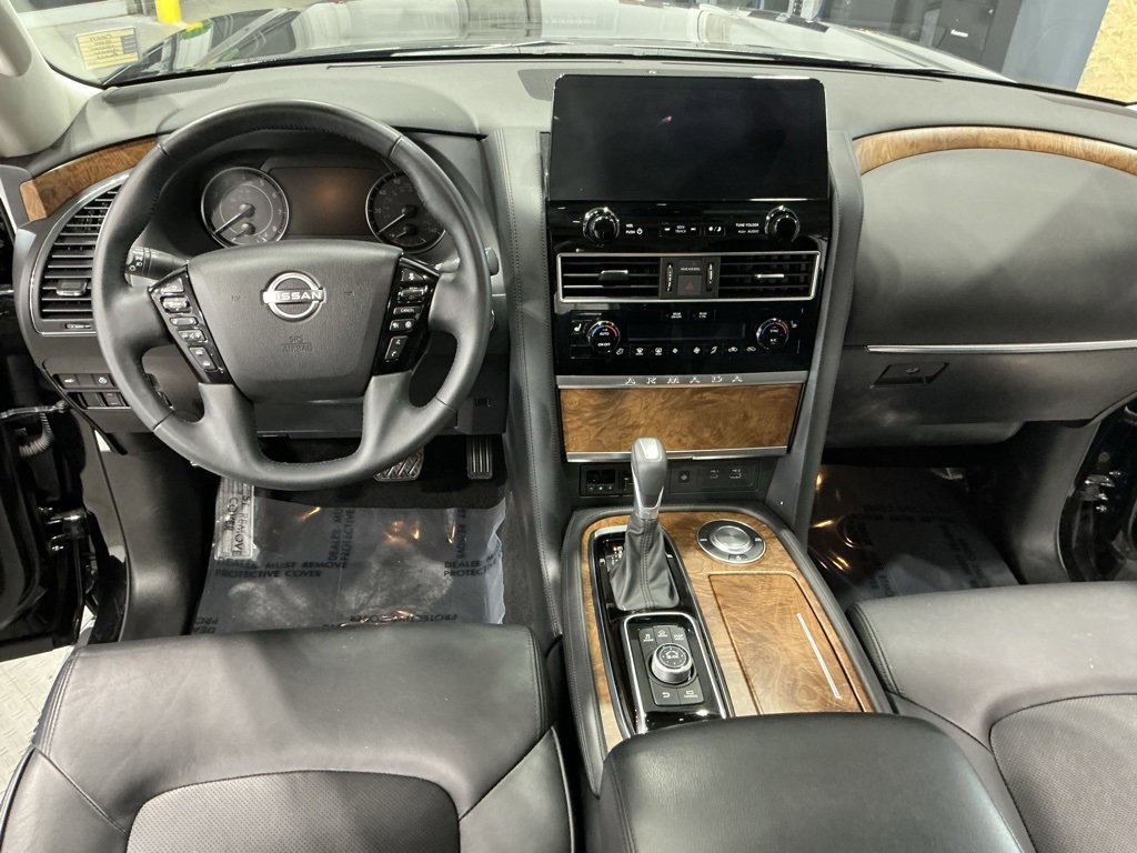 Used 2024 Nissan Armada SL w/ Captain's Chairs Package image 21