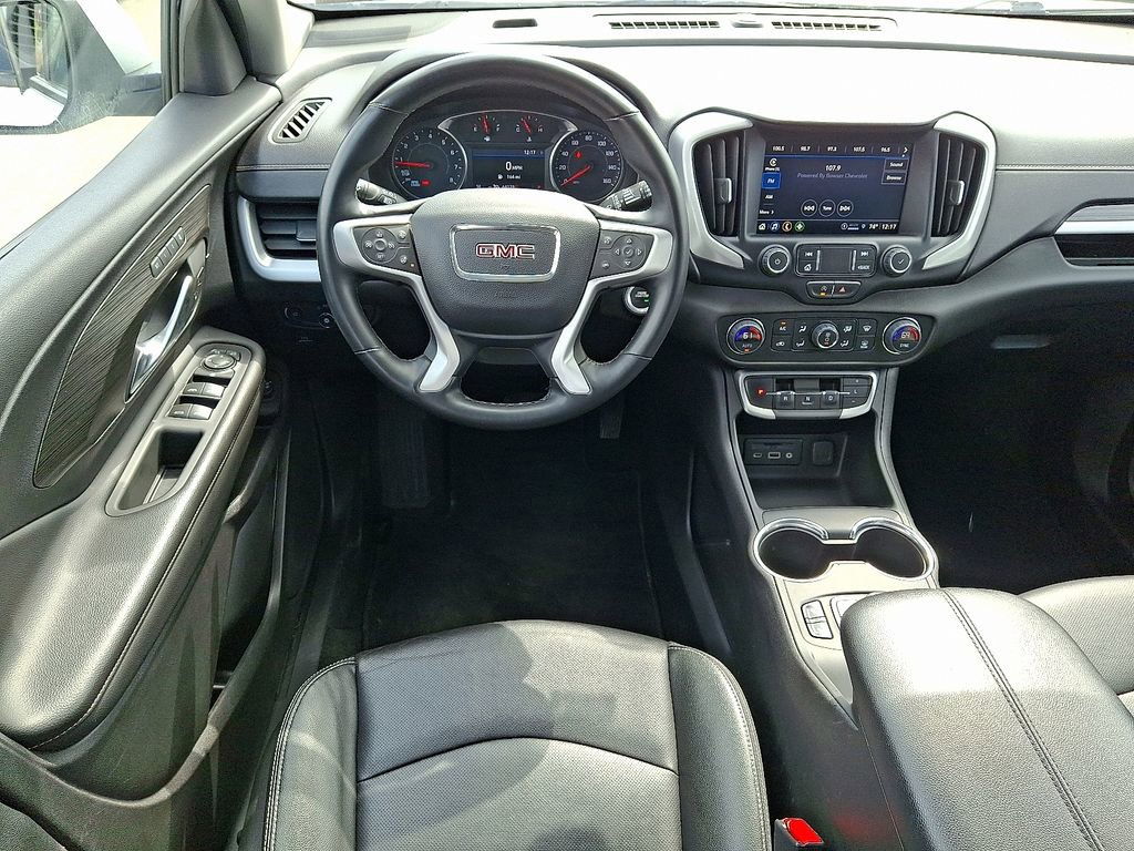 Used 2024 GMC Terrain SLT image 11