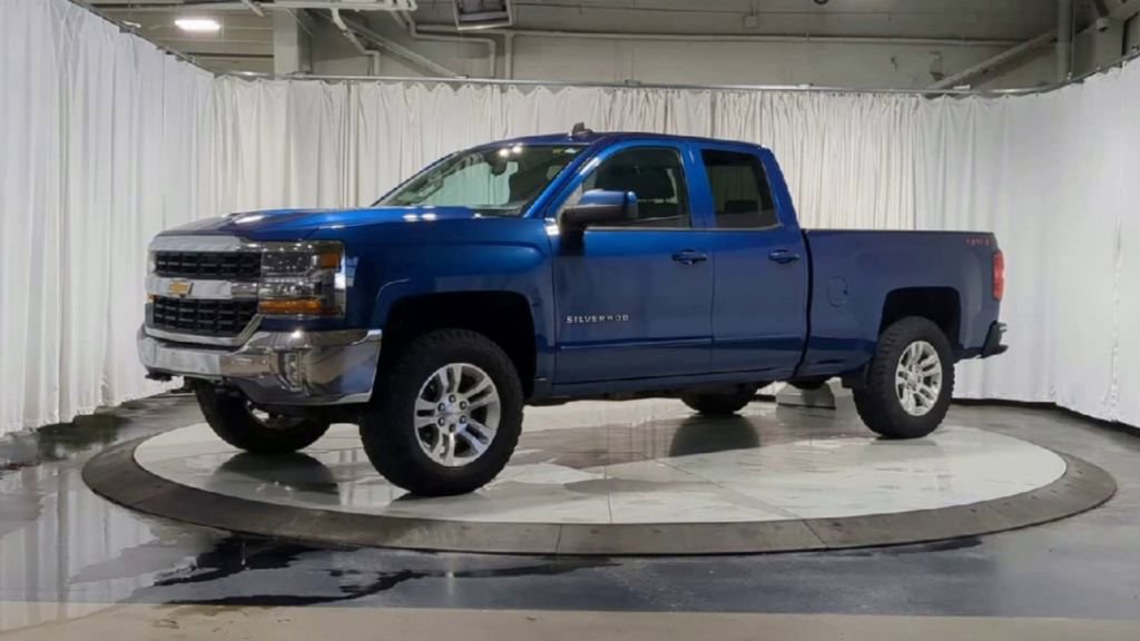Used 2019 Chevrolet Silverado 1500 LT w/ All Star Edition image 5