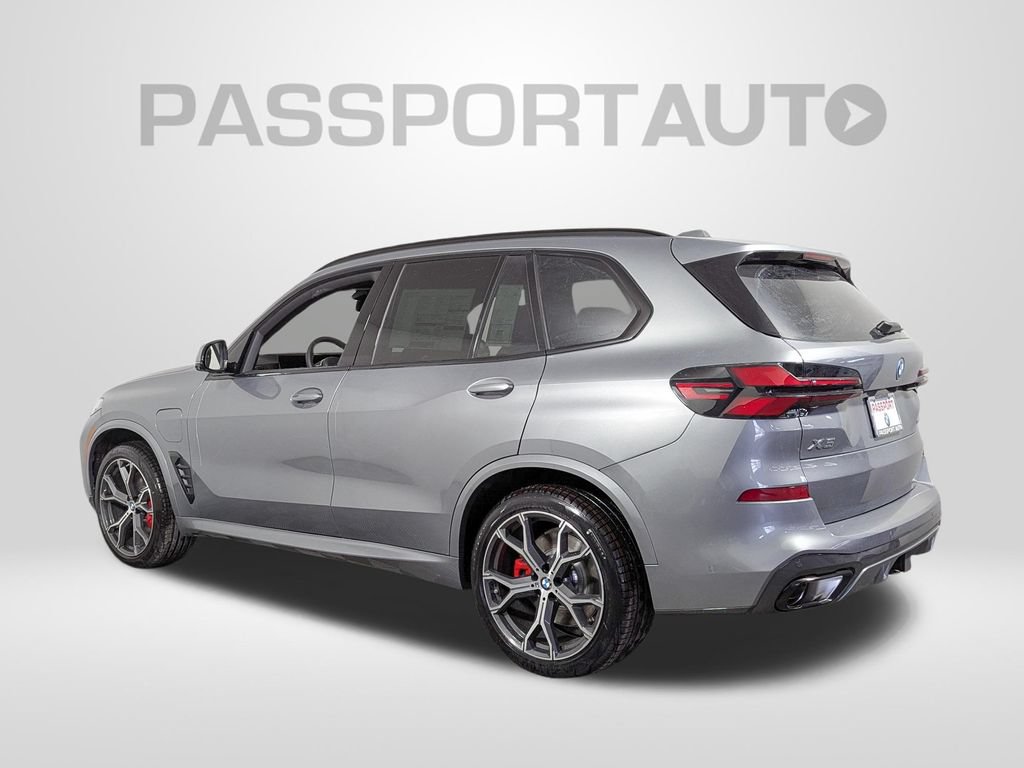 New 2026 BMW X5 xDrive50e w/ M Sport Package AWD/4WD image 3