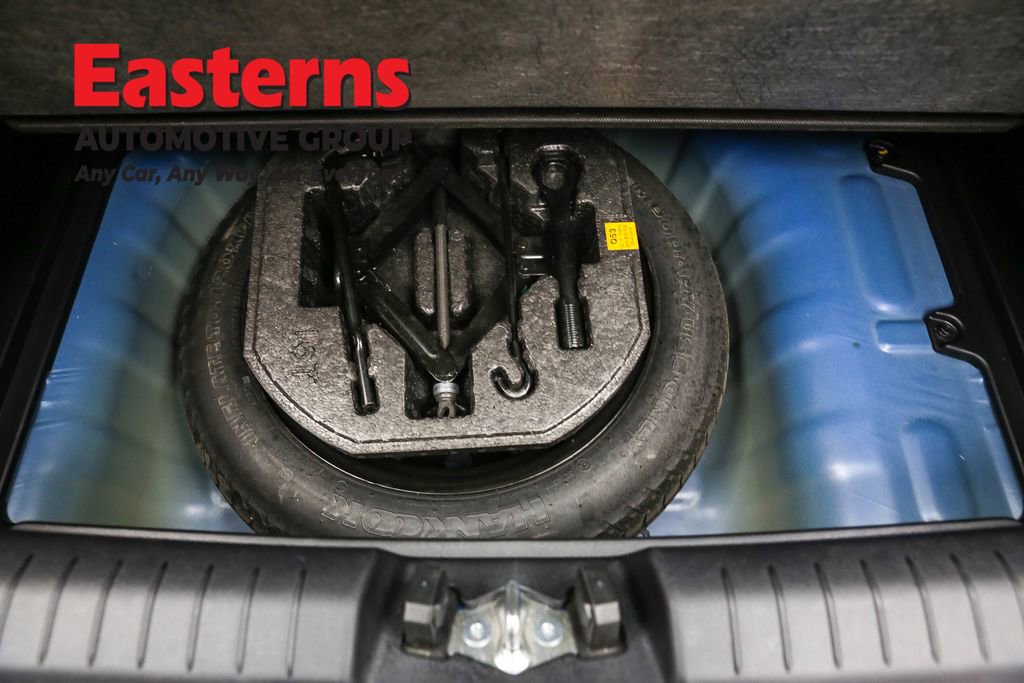 Used 2025 Hyundai Venue SEL image 23