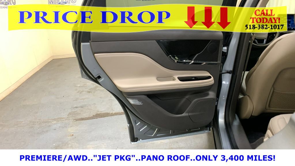 Used 2024 Lincoln Corsair AWD w/ Equipment Group 101A image 21