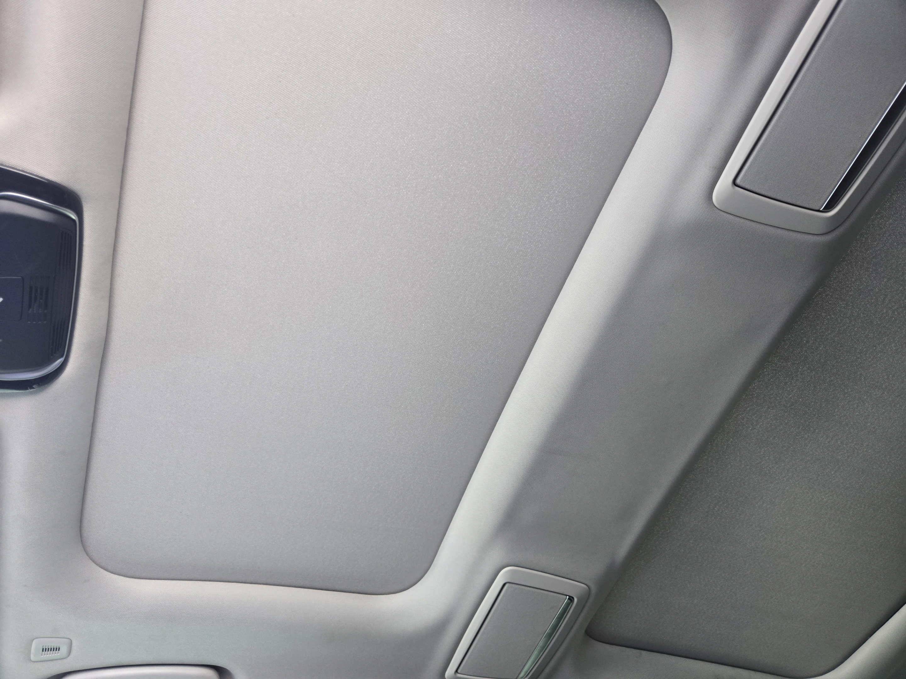 Used 2020 BMW 740i w/ Premium Package RWD image 22