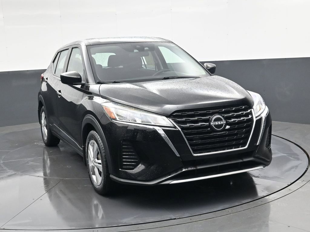 Used 2023 Nissan Kicks S FWD image 10