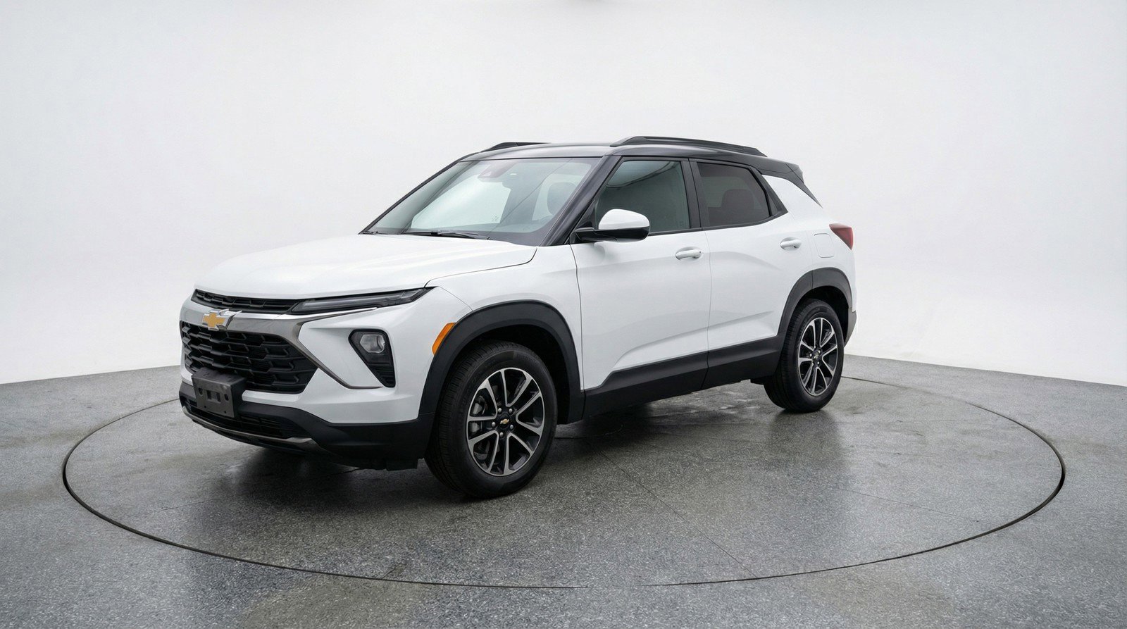 Used 2025 Chevrolet TrailBlazer LT image 3