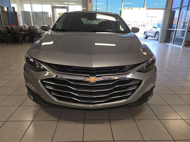 Used 2024 Chevrolet Malibu LT image 3