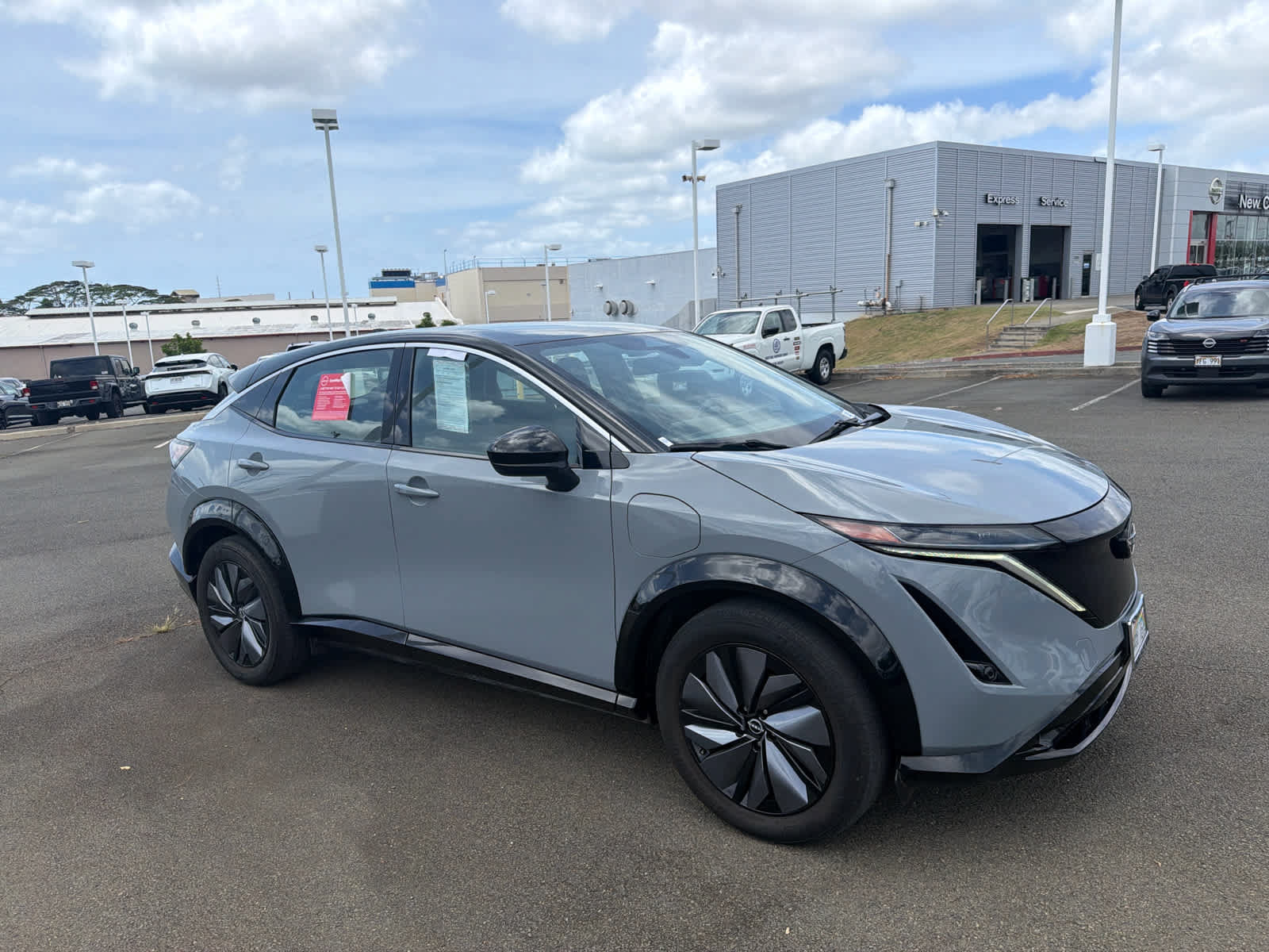 Used 2023 Nissan Ariya FWD image 2