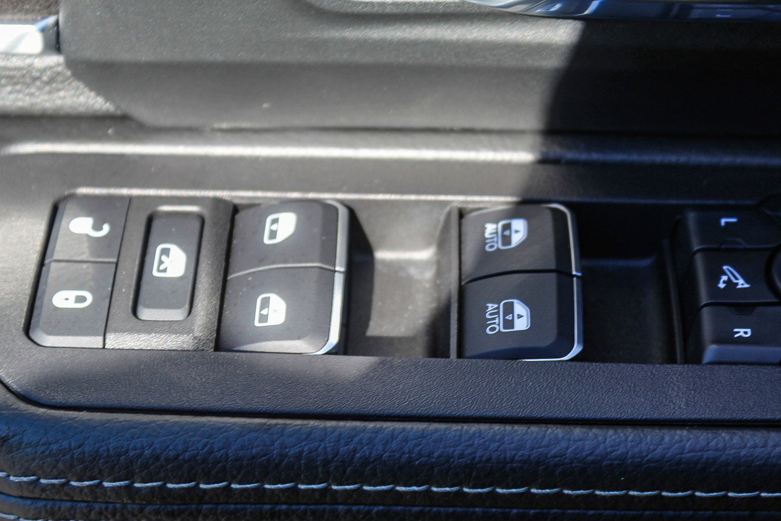 Used 2025 RAM 2500 Laramie image 20