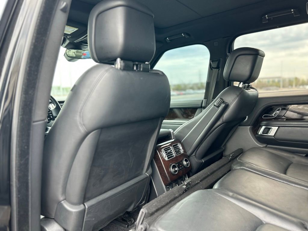 Used 2019 Land Rover Range Rover HSE image 18