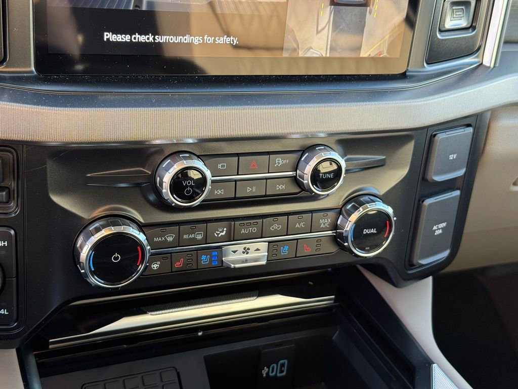 New 2026 Ford F350 Platinum w/ Platinum Plus Package image 14