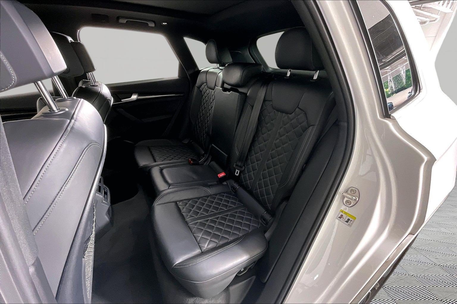 Used 2023 Audi SQ5 Premium Plus w/ Premium Plus Package AWD/4WD image 24