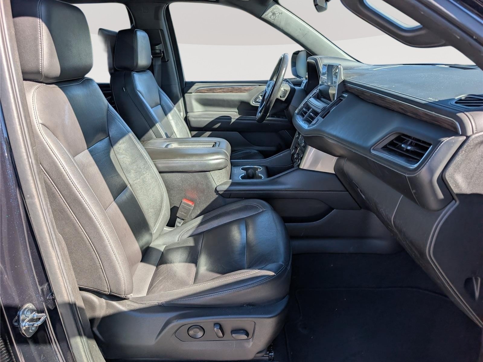 Used 2021 Chevrolet Tahoe LT w/ LT Signature Package AWD/4WD image 12