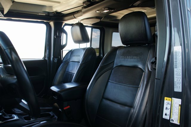 Used 2018 Jeep Wrangler Unlimited Sahara image 14