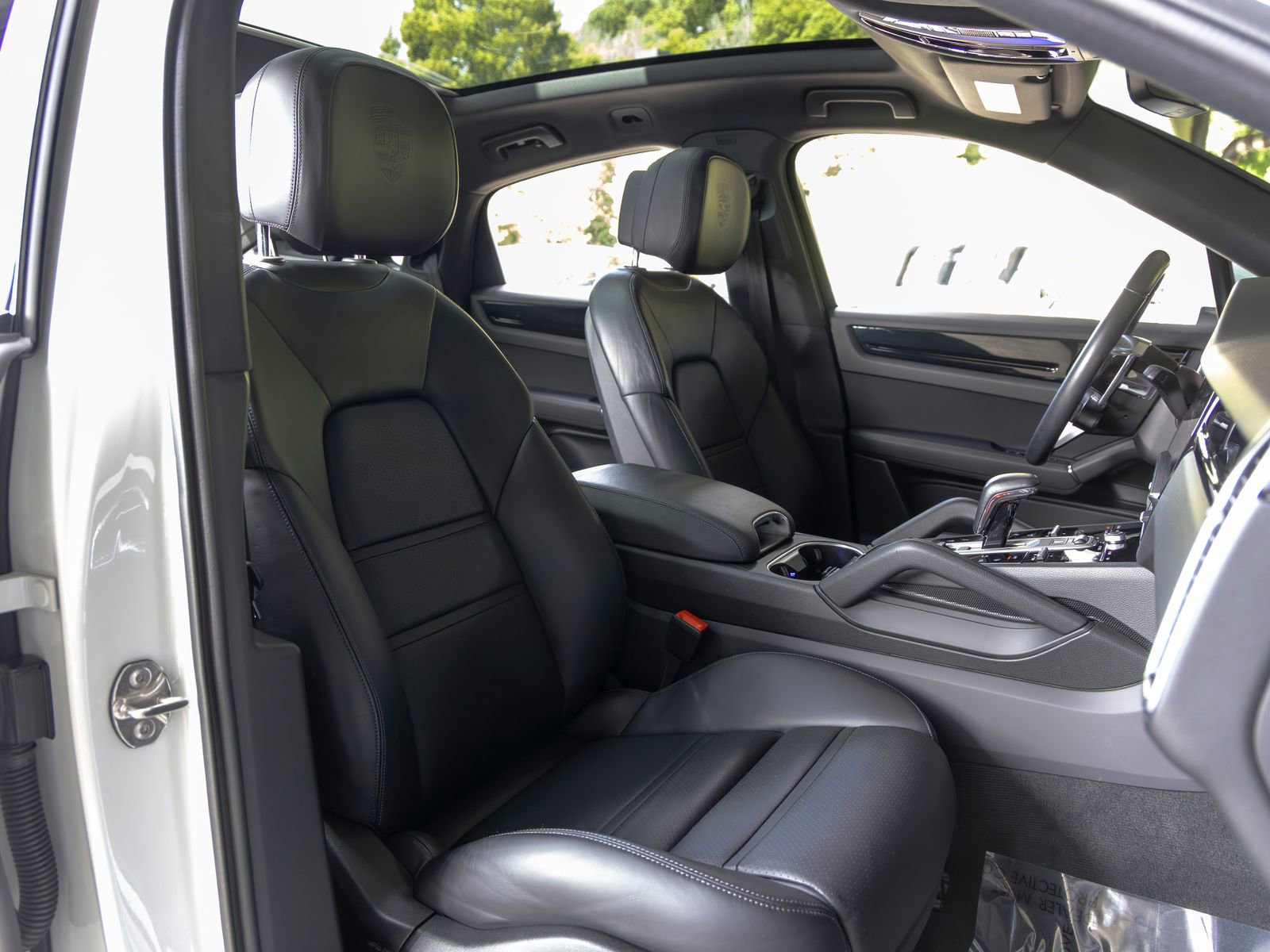 Certified 2021 Porsche Cayenne Coupe image 56