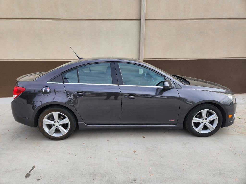 Used 2014 Chevrolet Cruze LT w/ Sun, Sound and Sport Package image 6