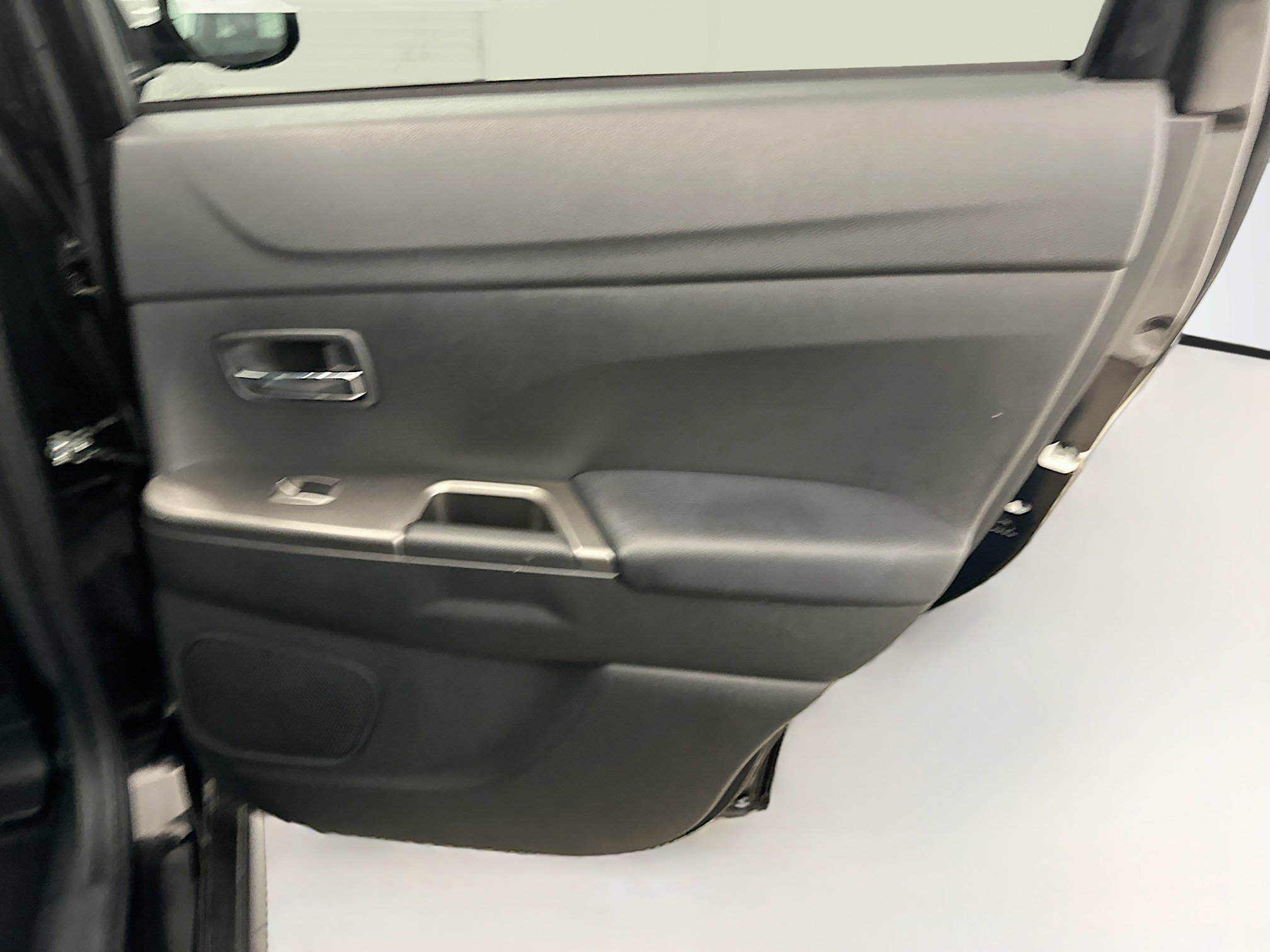 Used 2025 Mitsubishi Outlander Sport AWD image 30