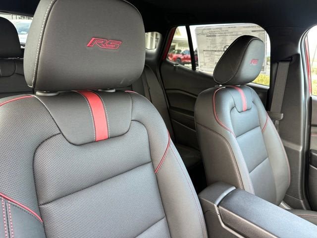 New 2026 Chevrolet Trax RS w/ Sunroof Package FWD image 31