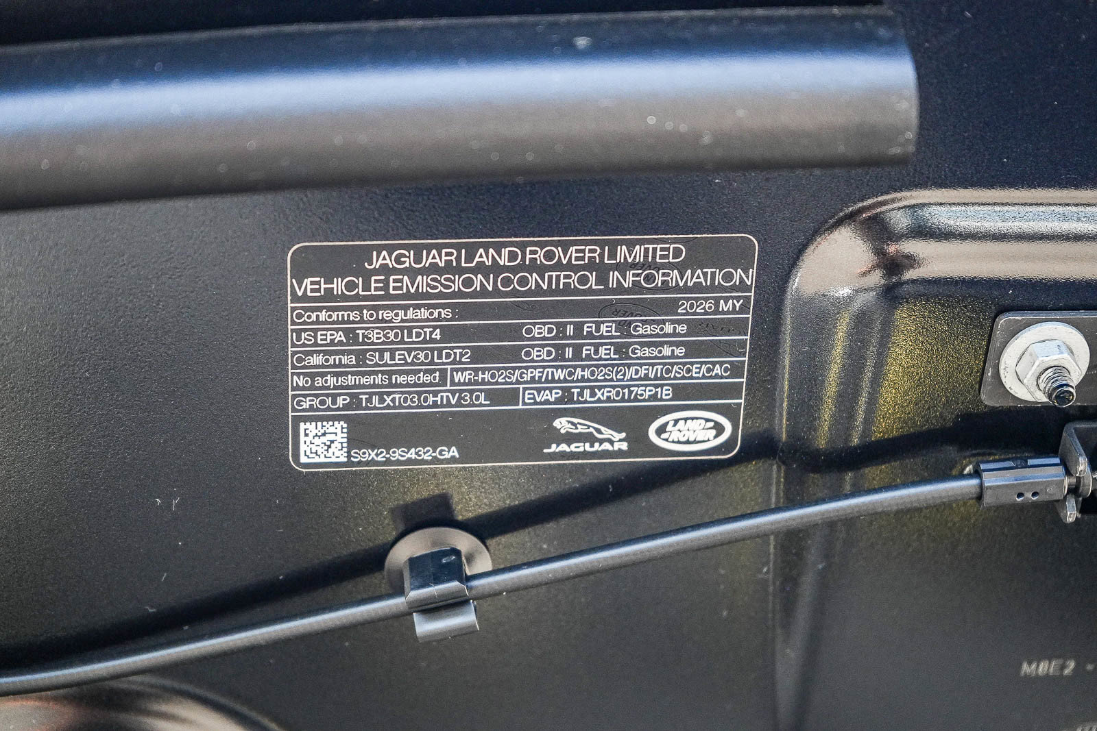 Certified 2026 Land Rover Range Rover Long Wheelbase SE AWD/4WD image 27