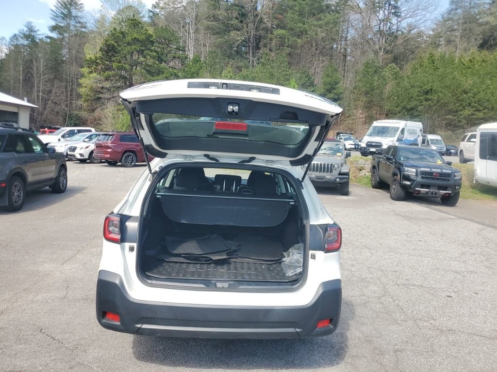 Used 2023 Subaru Outback 2.5i image 9