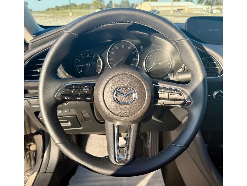 Used 2025 MAZDA MAZDA3 s image 14