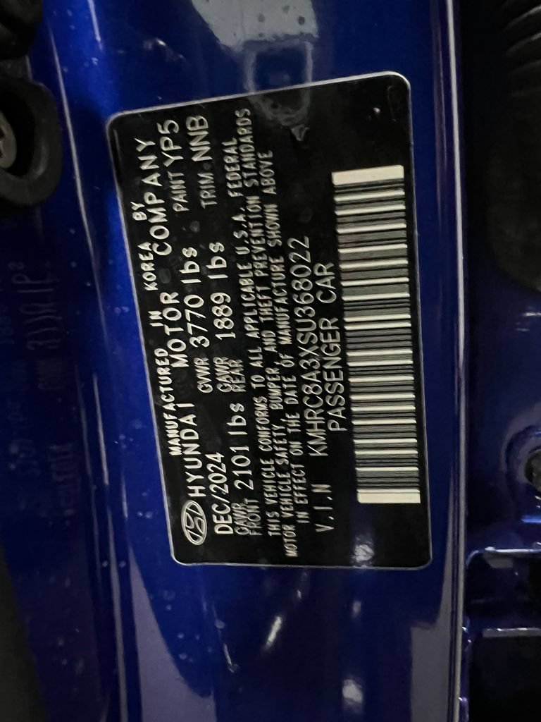 Used 2025 Hyundai Venue Limited FWD image 32