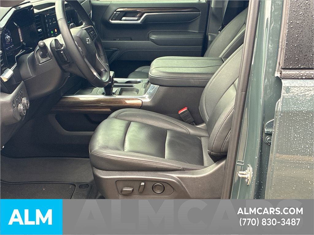 Used 2025 Chevrolet Silverado 1500 LT Trail Boss w/ LT Trail Boss Premium Package image 14