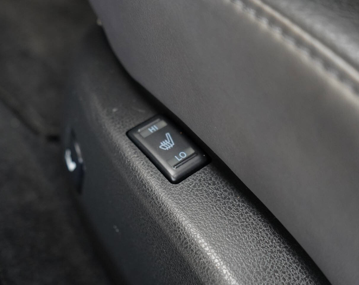 Used 2021 Nissan GT-R Premium image 46