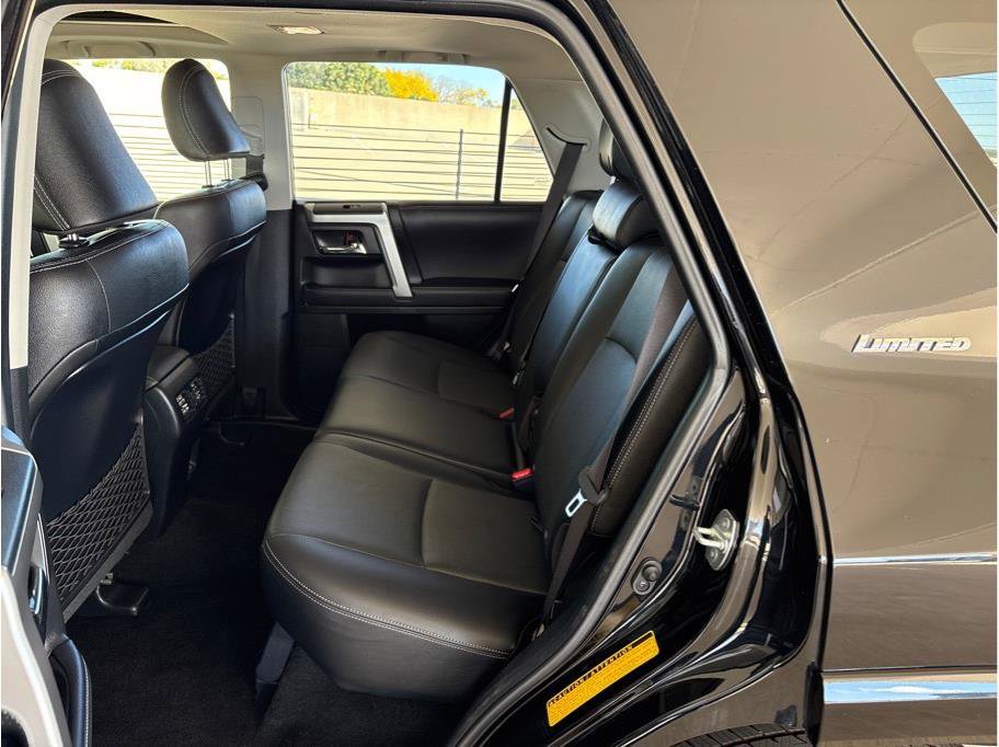 Used 2021 Toyota 4Runner Limited image 11