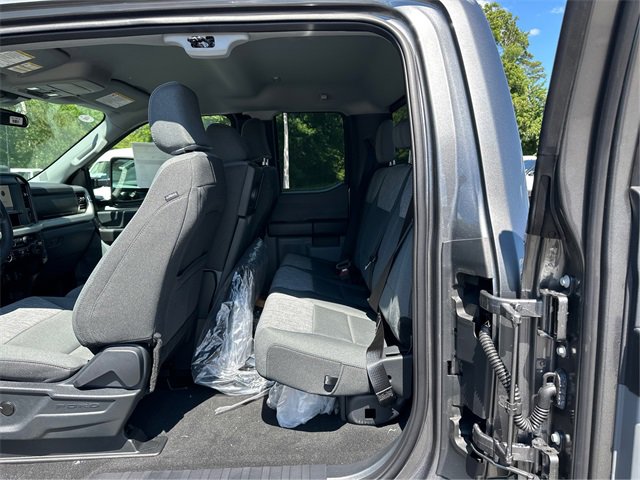 New 2025 Ford F350 XLT w/ FX4 Off-Road Package image 10